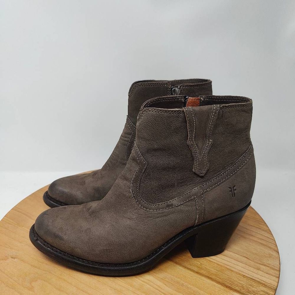 Frye Lillian Western Bootie- Womens- Size 7.5 B- Gray- Leather- Ankle Boots - Picture 3 of 11